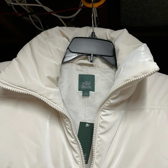 Wild Fable Light Beige Quilted Puffer Vest - Picture 6 of 9